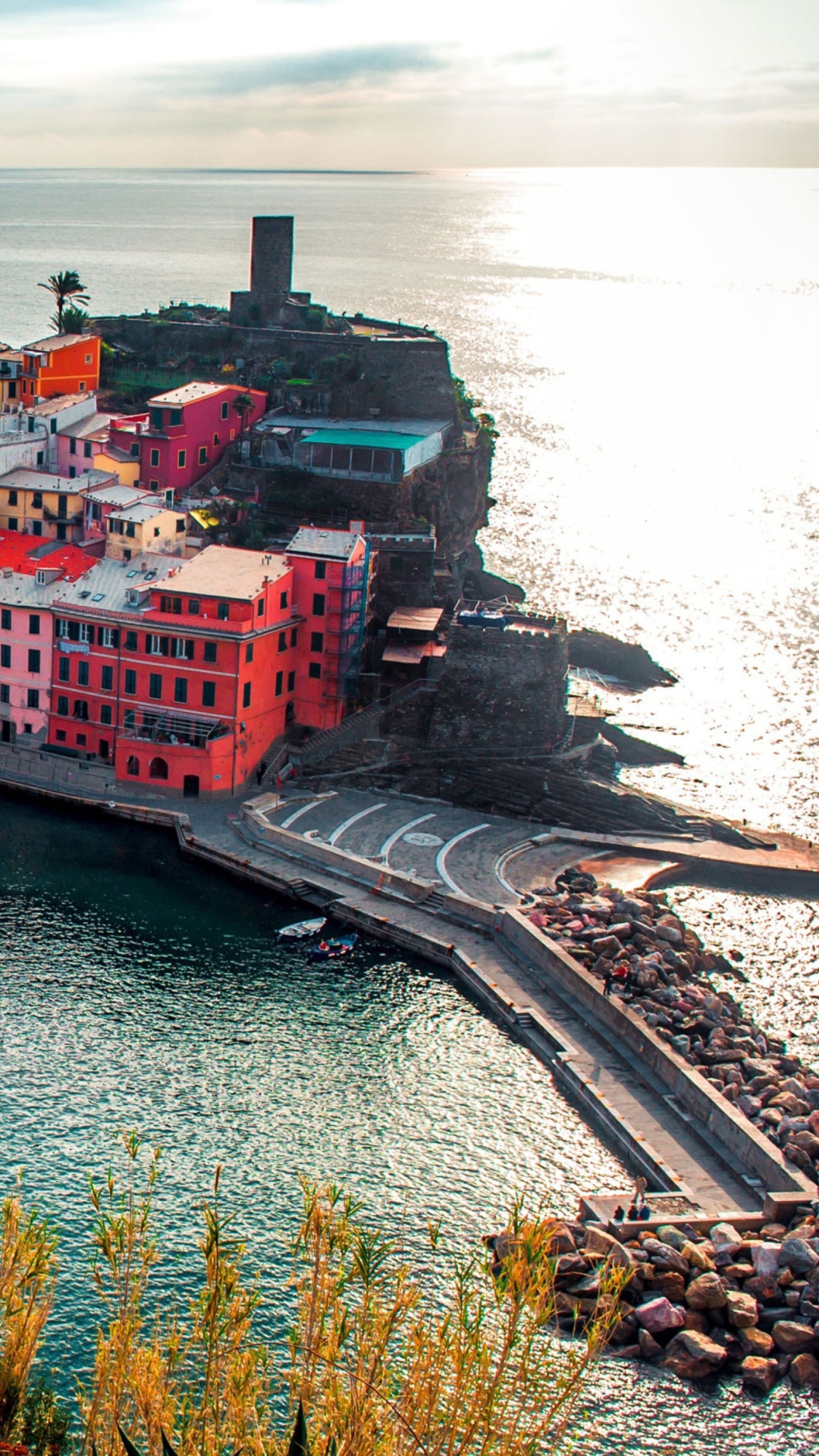 Обои Italy Vernazza Colorful Houses 1080x1920