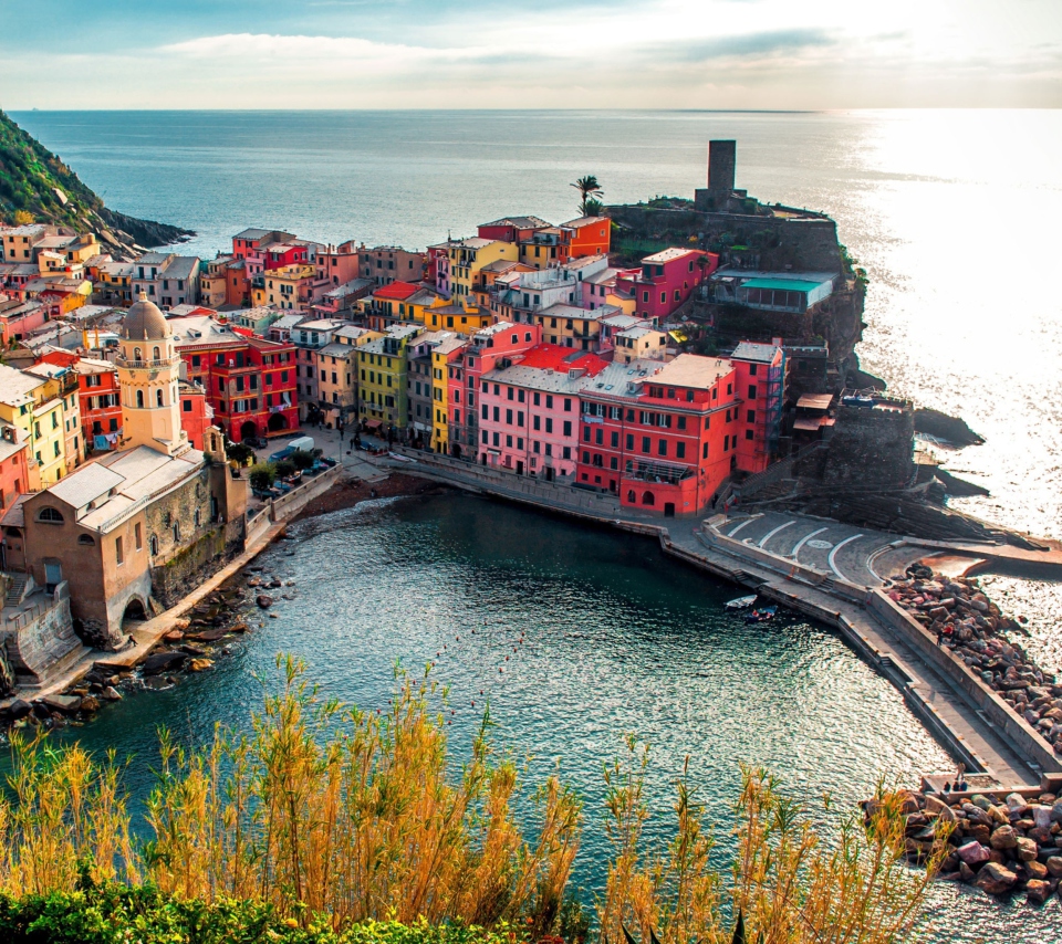 Das Italy Vernazza Colorful Houses Wallpaper 960x854