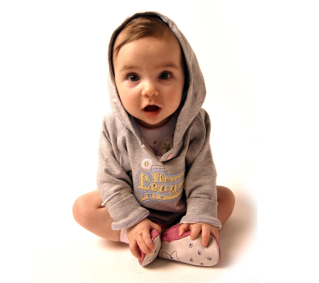 Das Cute Little Baby Boy Wallpaper 1080x960