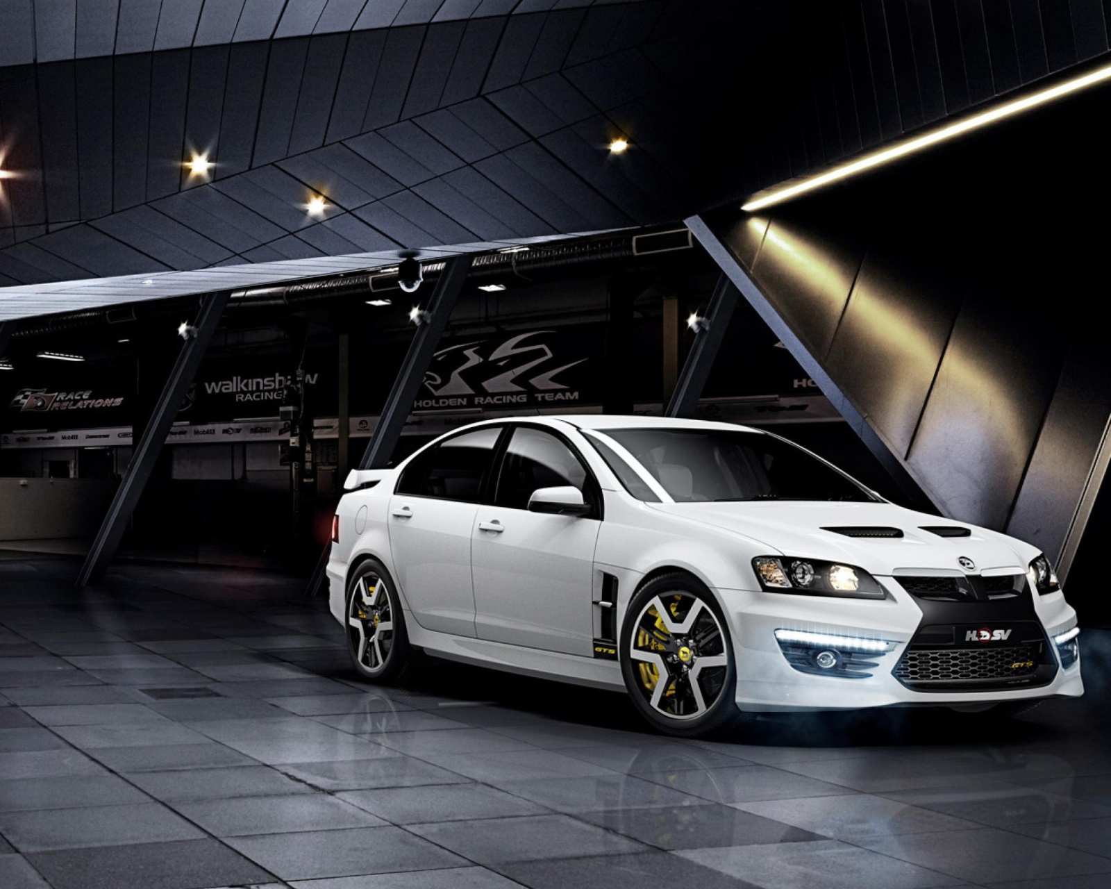 Das Holden HSV GTS Wallpaper 1600x1280