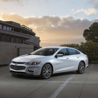 Chevrolet Malibu sfondi gratuiti per 2048x2048