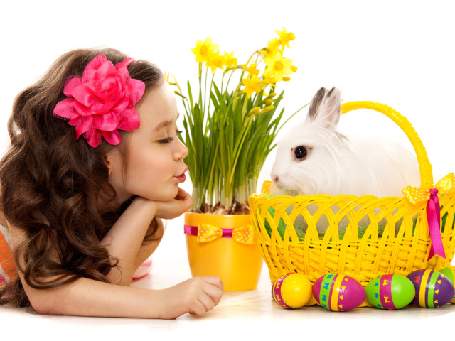 Обои Girl and Rabbit 640x480