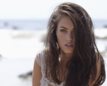 Megan Fox Beauty screenshot #1 220x176