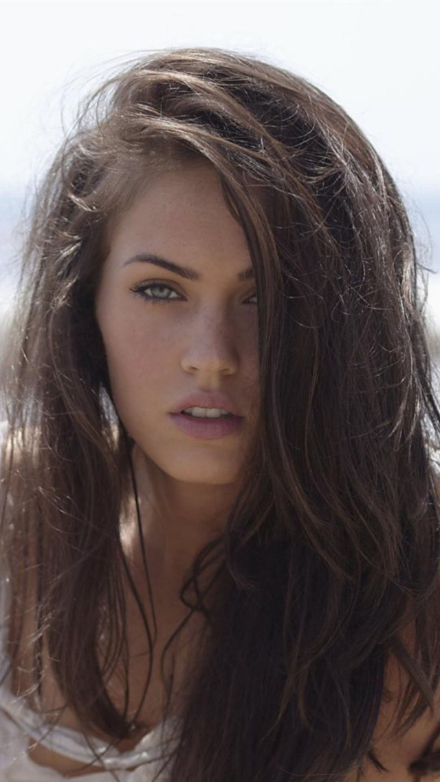 Fondo de pantalla Megan Fox Beauty 640x1136