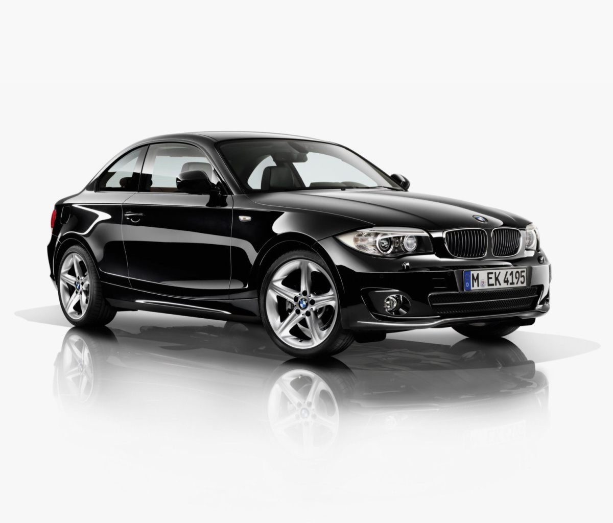 BMW 125i black Coupe wallpaper 1200x1024