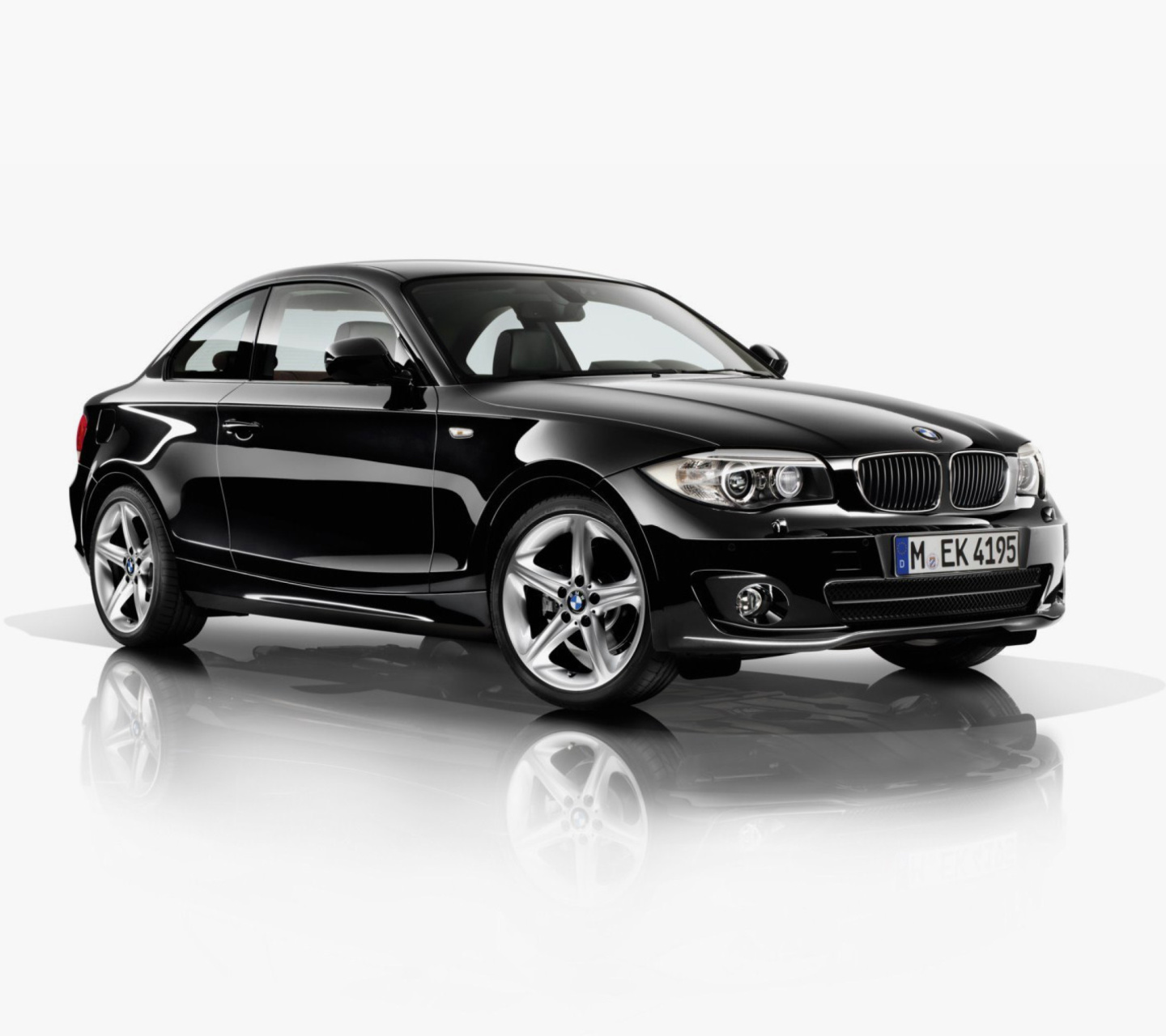 Sfondi BMW 125i black Coupe 1440x1280