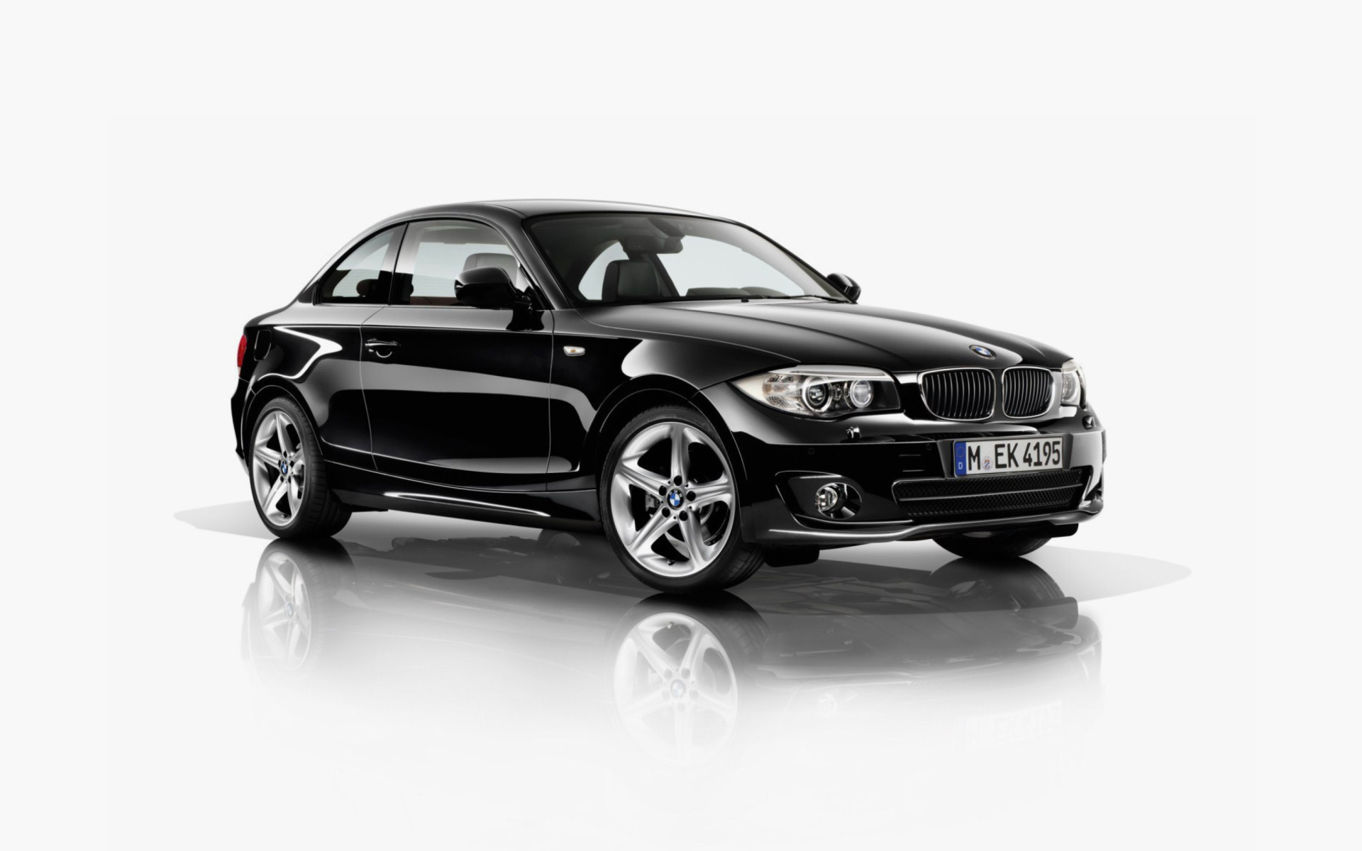 BMW 125i black Coupe wallpaper 1920x1200