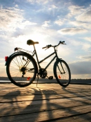 Das Bicycle At Sunny Day Wallpaper 132x176