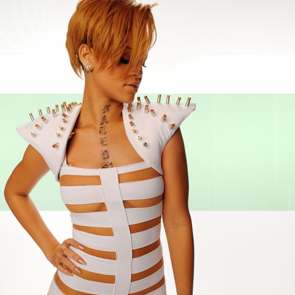 Das Hot Rihanna In White Top Wallpaper 1024x1024