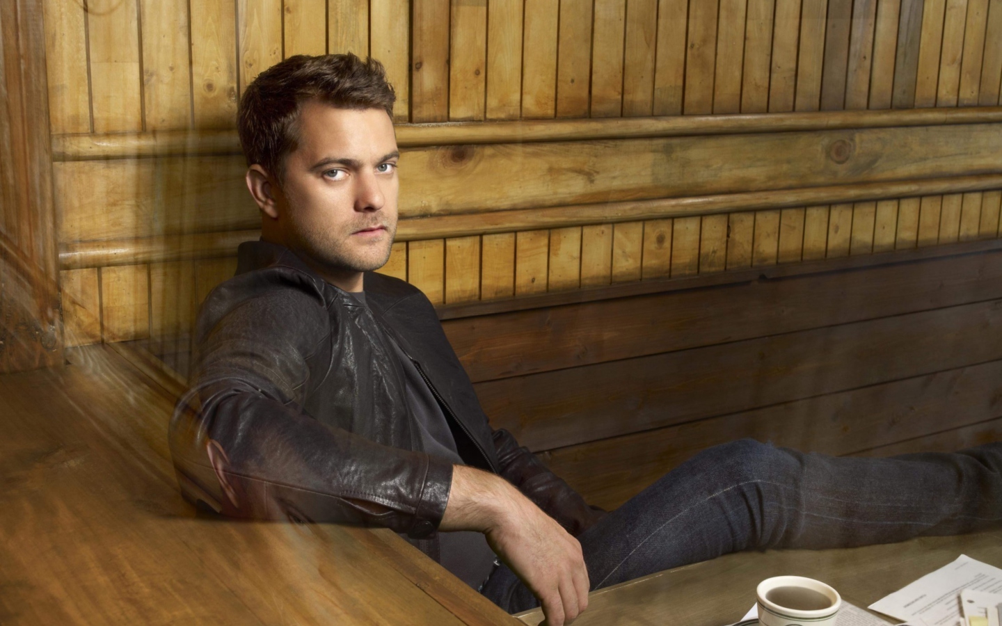 Joshua Jackson screenshot #1 1440x900