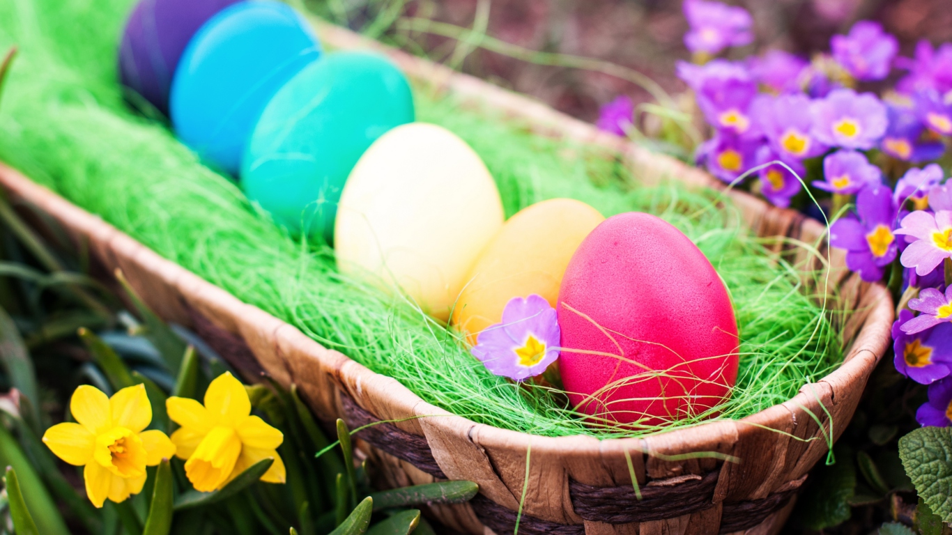 Colorful Easter Eggs wallpaper 1366x768