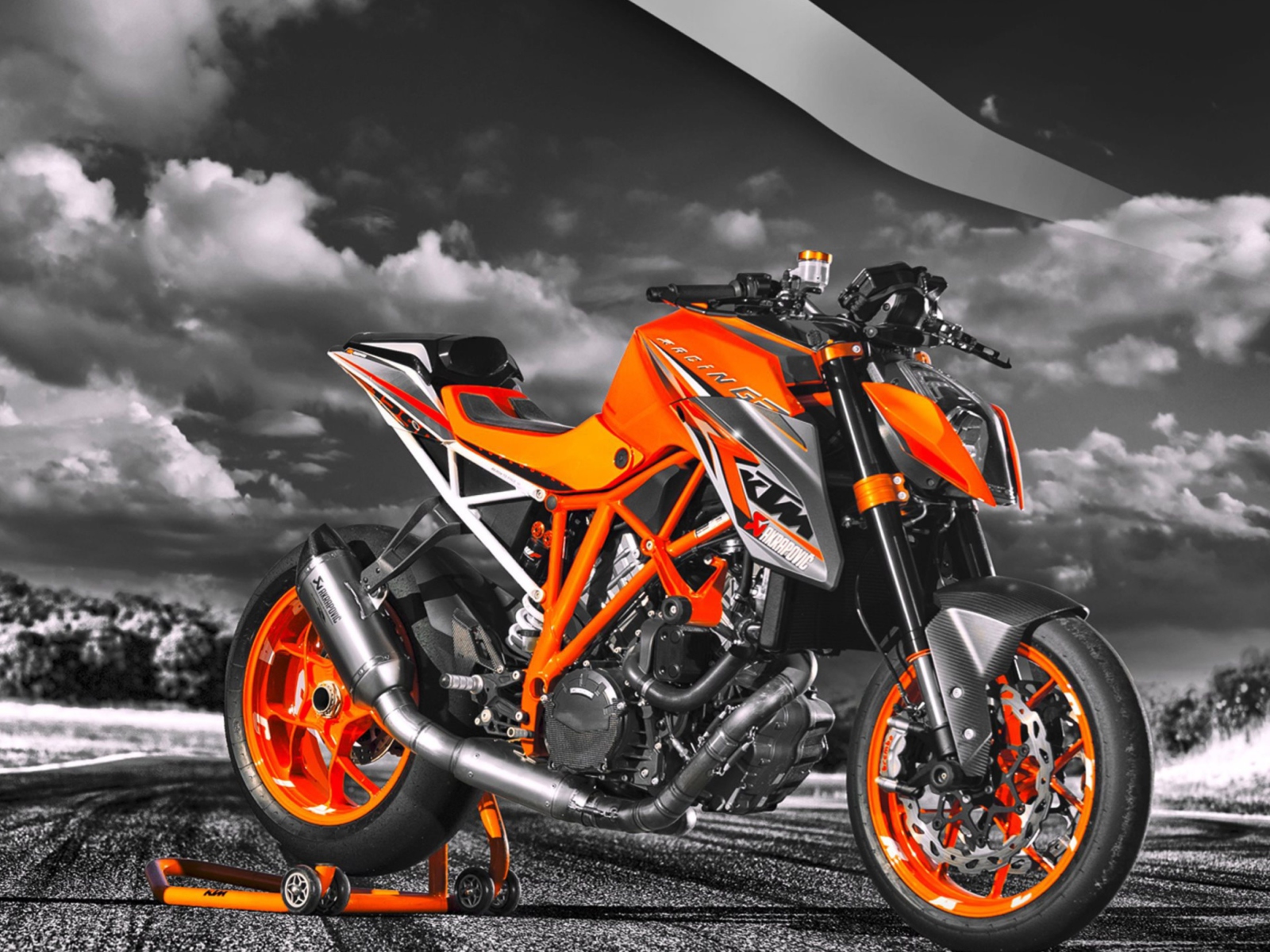 Screenshot №1 pro téma KTM 1290 Super Duke 1600x1200