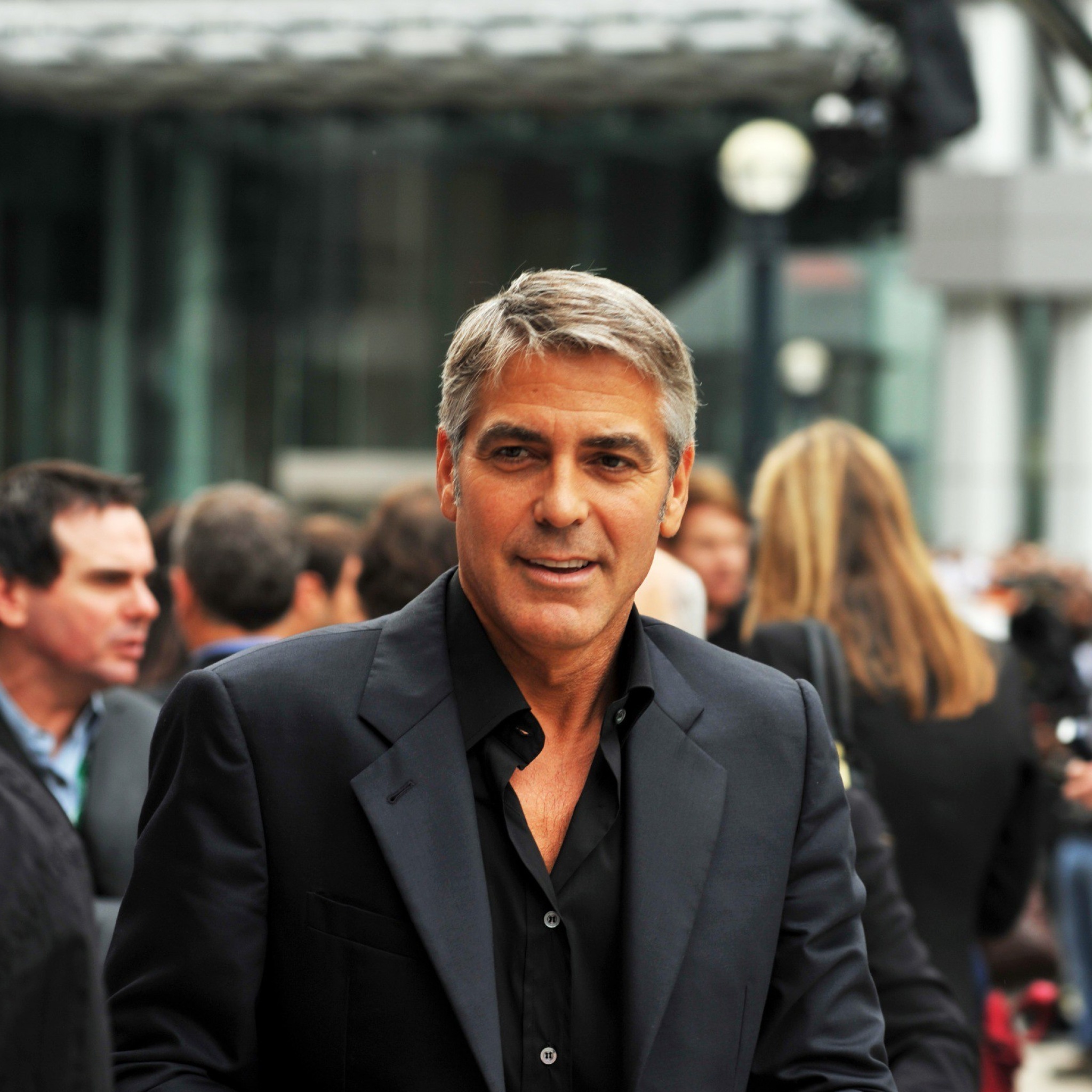 George Timothy Clooney wallpaper 2048x2048