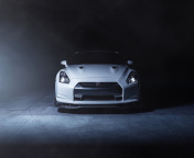 Nissan GT R R35 wallpaper 176x144