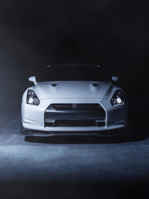 Nissan GT R R35 wallpaper 480x640