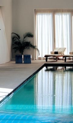 Das Swimming Pool Interior Wallpaper 240x400