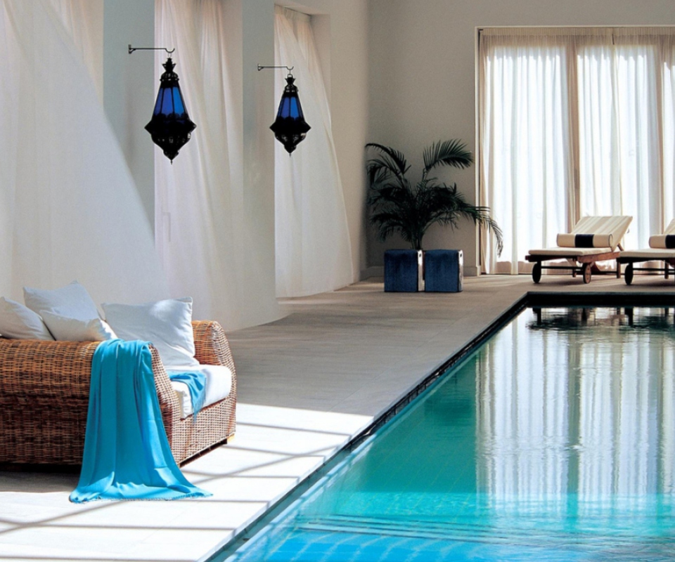 Swimming Pool Interior wallpaper 960x800