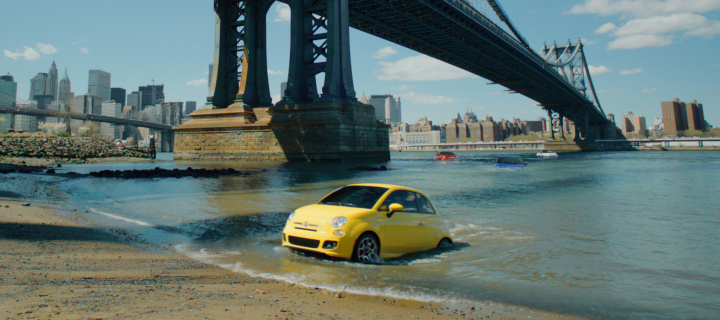 Обои Yellow Fiat 500 Under Bridge In New York City 720x320