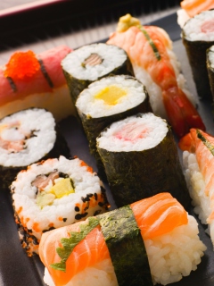 Das For Sushi Lovers Wallpaper 240x320