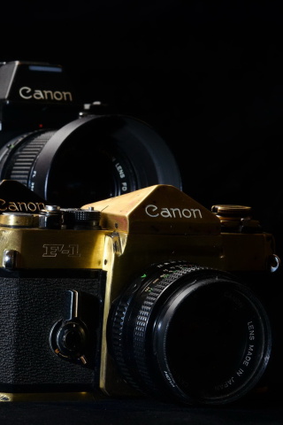 Canon F1 Reflex Camera wallpaper 320x480