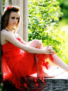 Girl In Red Dress screenshot #1 240x320