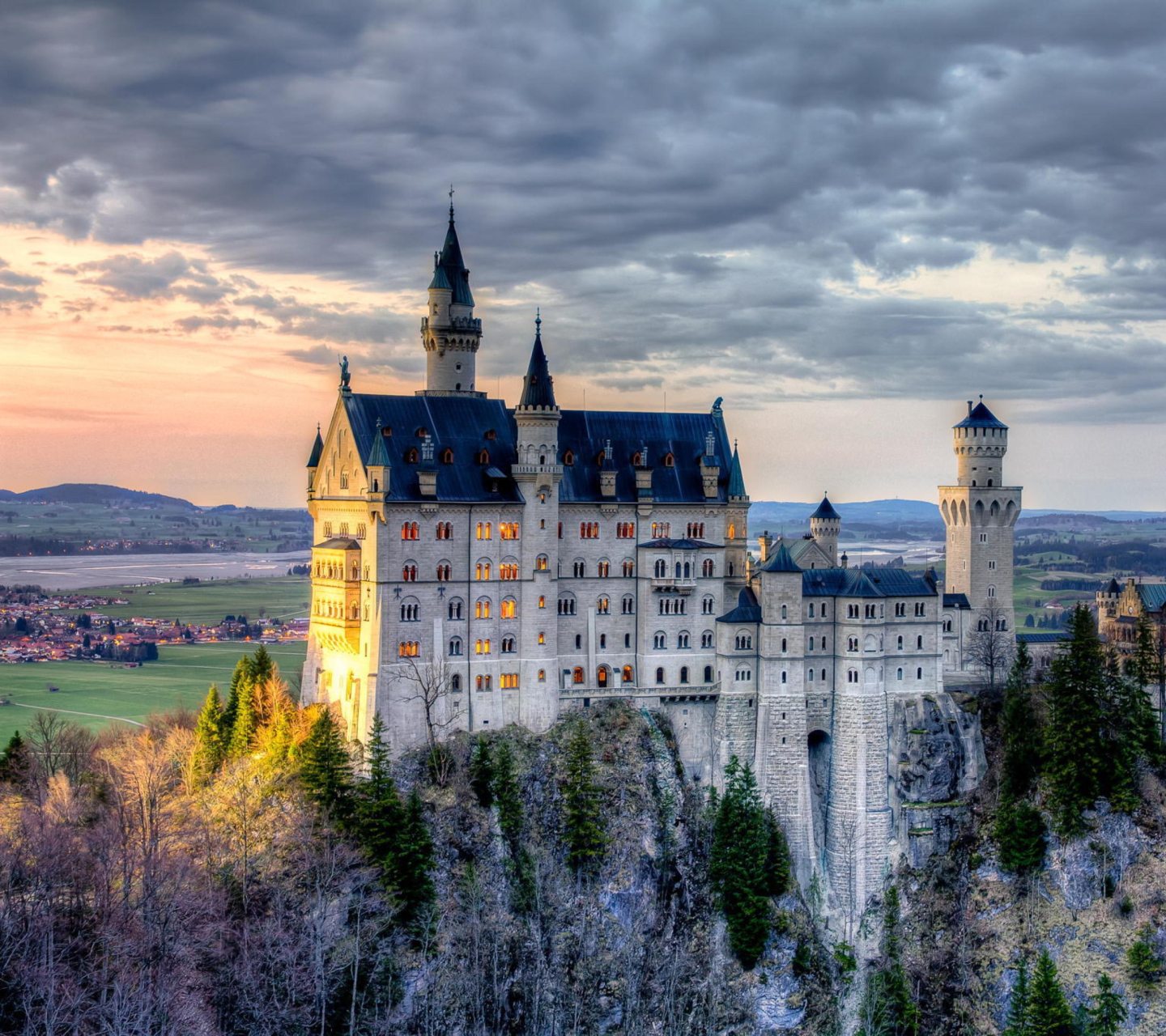 Fondo de pantalla Neuschwanstein Castle, Bavaria, Germany 1440x1280