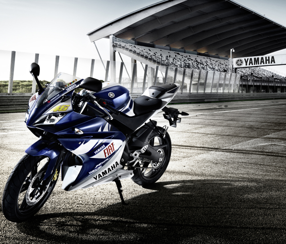Fondo de pantalla YZF R125 Yamaha Race Motor 1200x1024