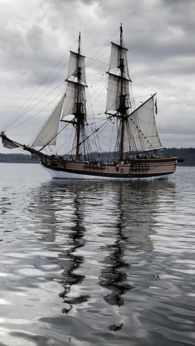 Das Ship Near Brownsville Washington Wallpaper 640x1136