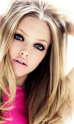 Fondo de pantalla Amanda Seyfried Blondie 240x400