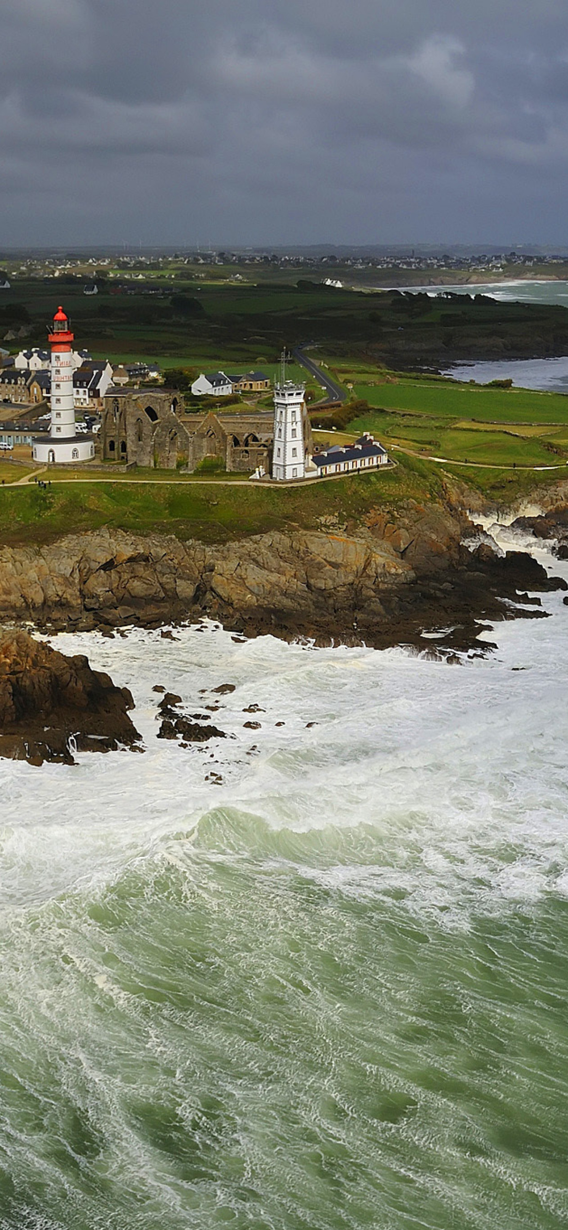 Lighthouse on the North Sea screenshot #1 1170x2532