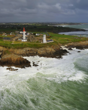 Sfondi Lighthouse on the North Sea 176x220