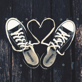 Sneakers Love Background for iPad