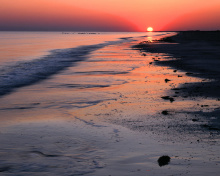 Das Horizon at sunset Wallpaper 220x176