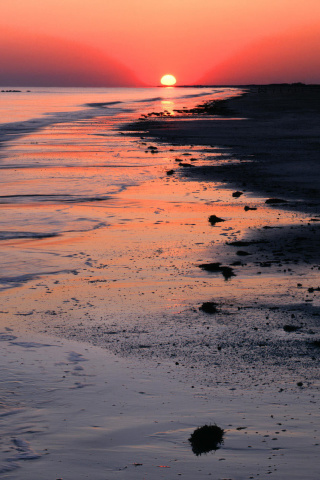 Das Horizon at sunset Wallpaper 320x480