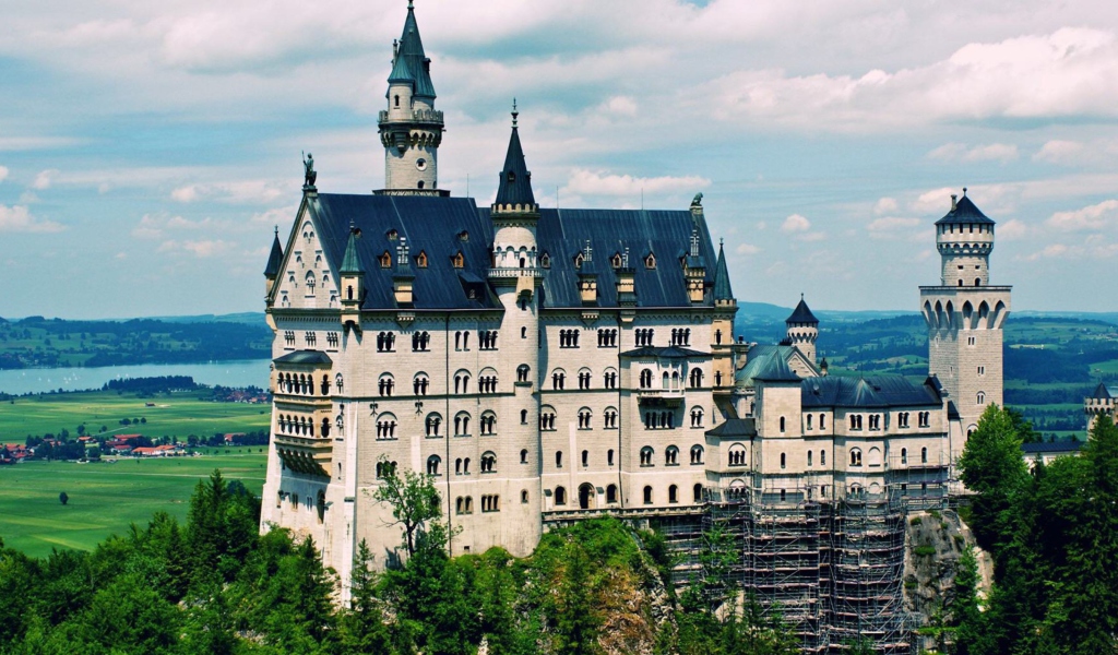 Schloss Neuschwanstein screenshot #1 1024x600