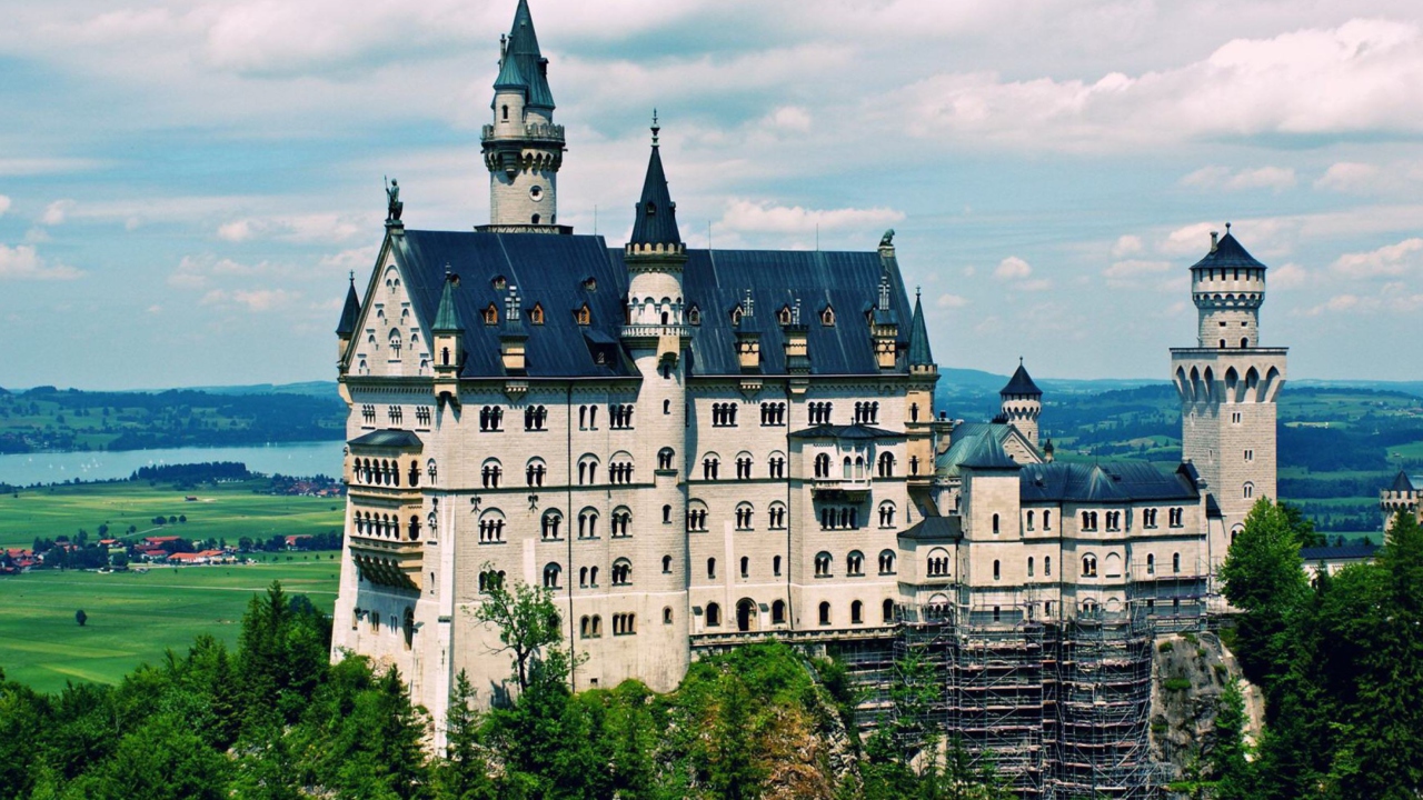 Schloss Neuschwanstein screenshot #1 1280x720