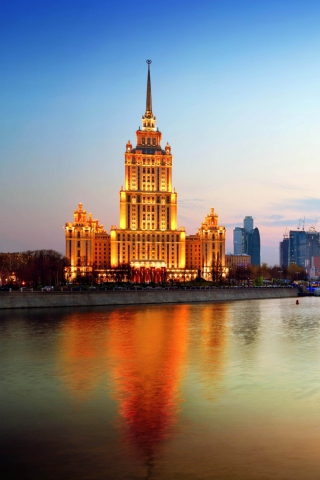 Beautiful Moscow City wallpaper 320x480