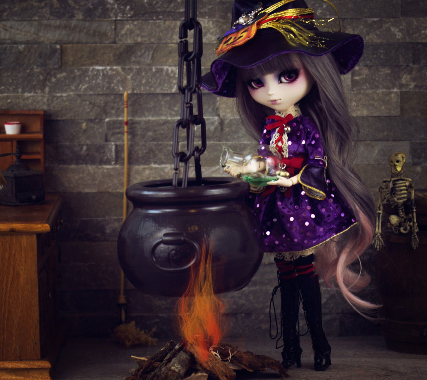 Обои Witch Doll 1440x1280