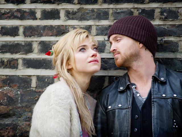 Das A Long Way Down with Aaron Paul and Imogen Poots Wallpaper 640x480