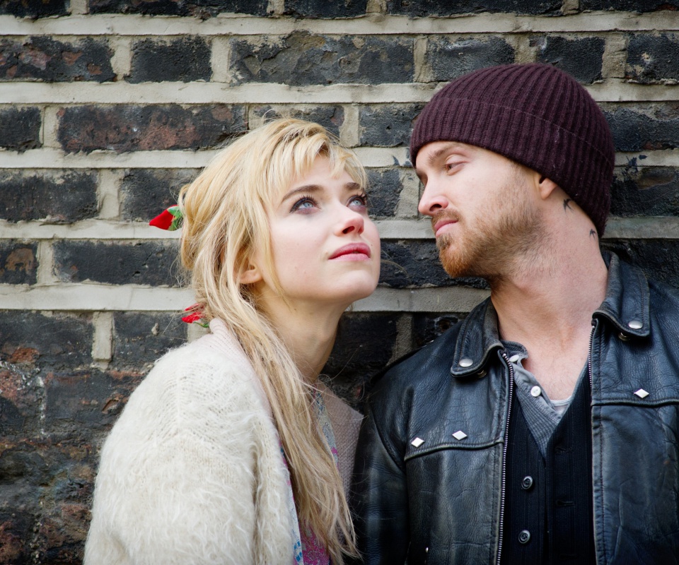 Das A Long Way Down with Aaron Paul and Imogen Poots Wallpaper 960x800