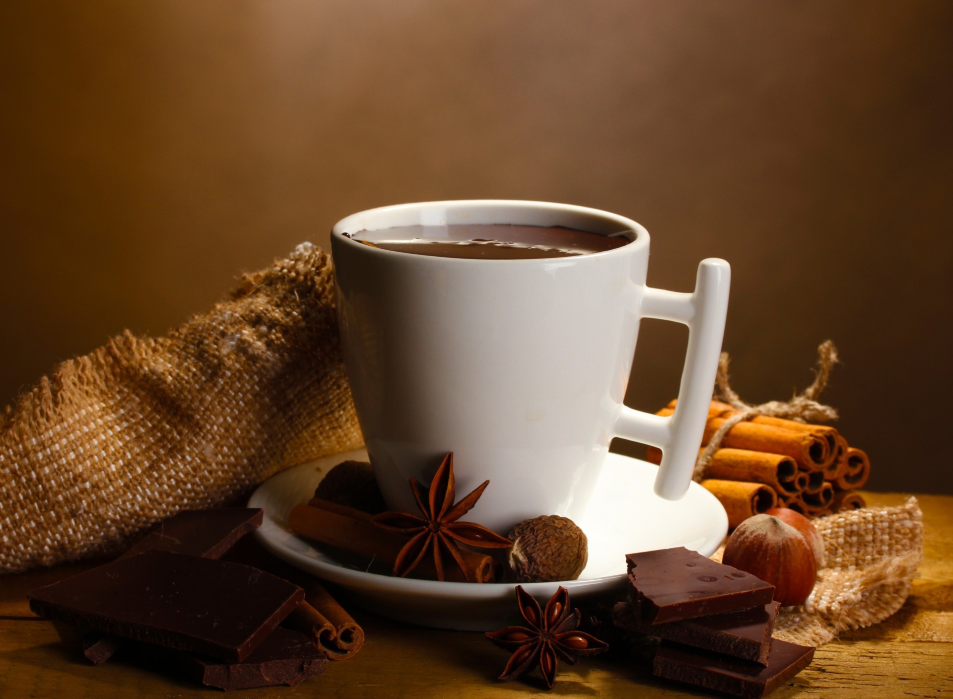 Hot Spicy Chocolate wallpaper 1920x1408
