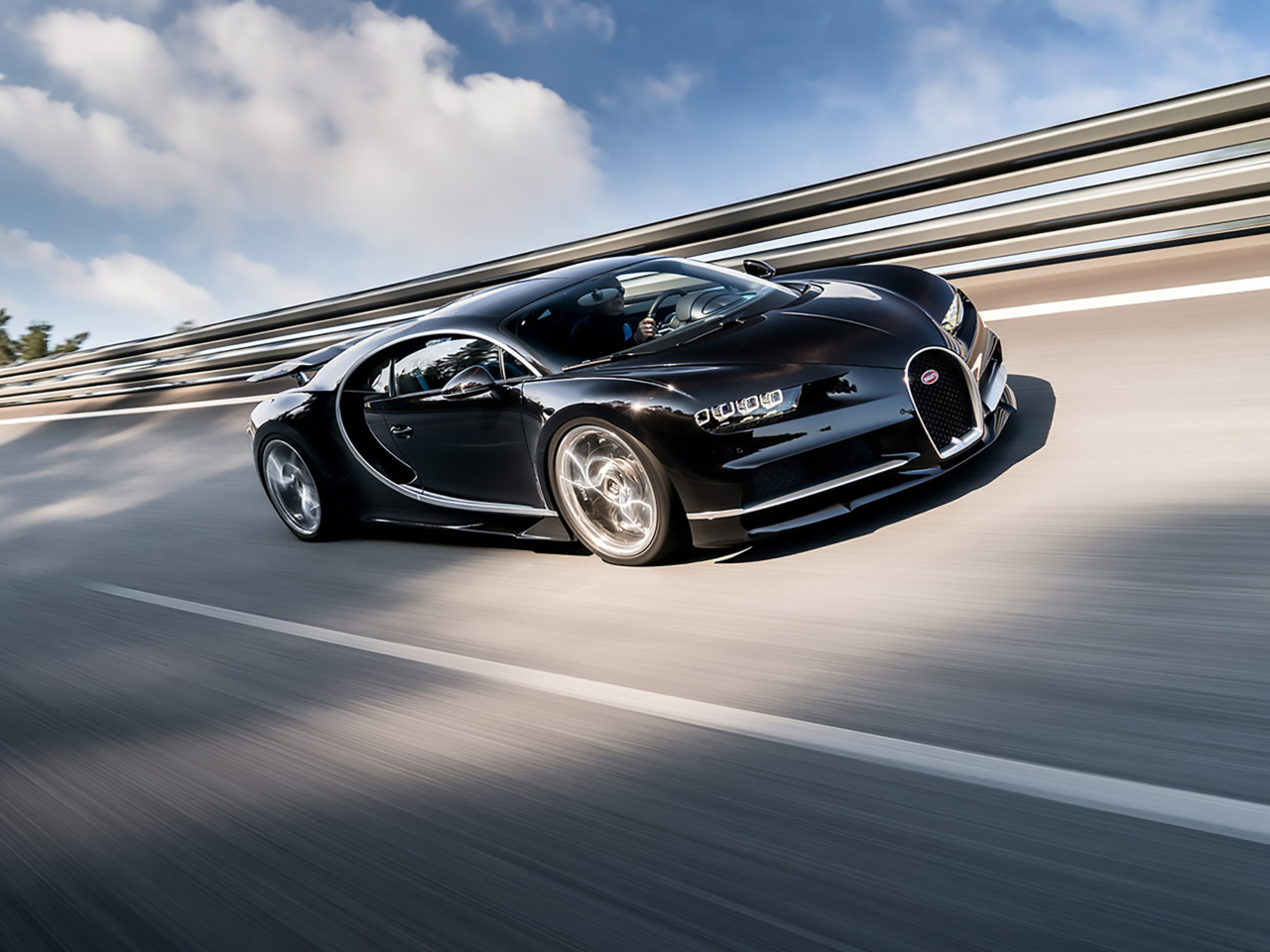 Das Bugatti Chiron Fastest Car in the World Wallpaper 1280x960