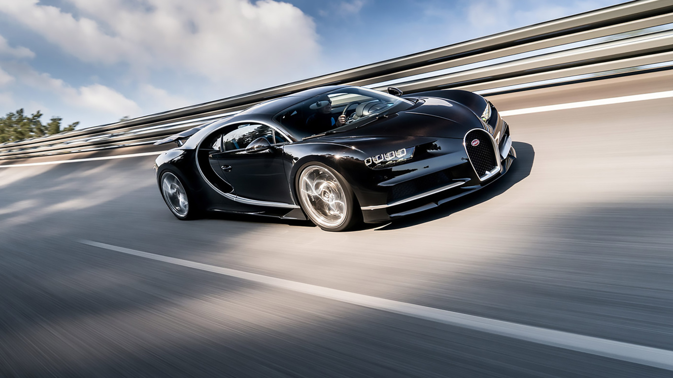 Sfondi Bugatti Chiron Fastest Car in the World 1366x768