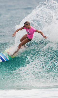 Sfondi Girl In Pink T-Shirt Surfing 240x400