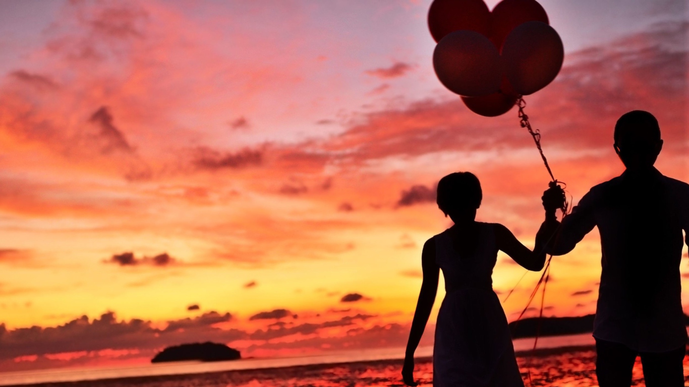 Das Couple With Balloons Silhouette At Sunset Wallpaper 1366x768