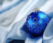 Christmas Decorations wallpaper 176x144