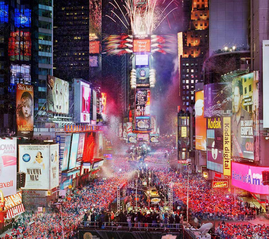 Обои New Year Eve On Times Square 1080x960