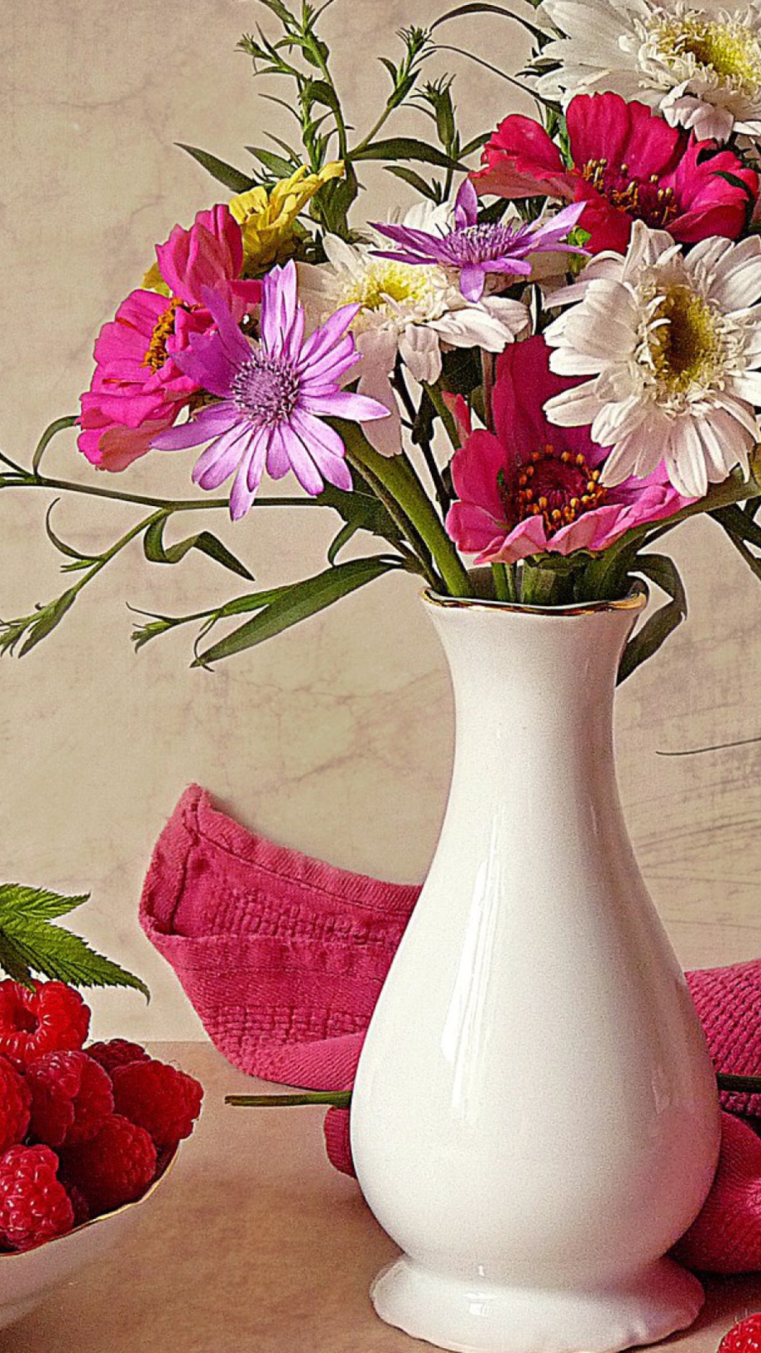 Flower Vase wallpaper 1080x1920