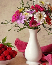 Flower Vase wallpaper 176x220