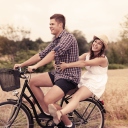 Couple On Bicycle wallpaper 128x128